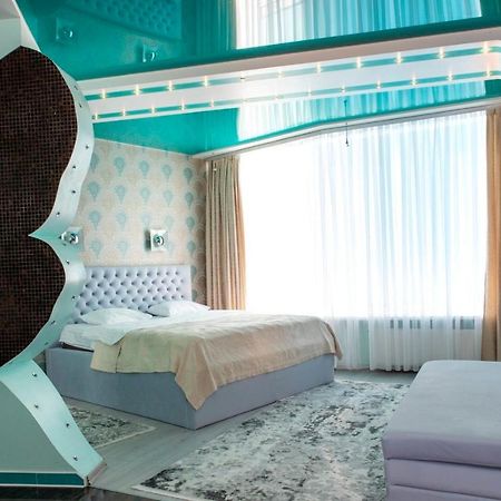 Seven Eleven Apartment Hotel In Most City Dniepropietrowsk Zewnętrze zdjęcie