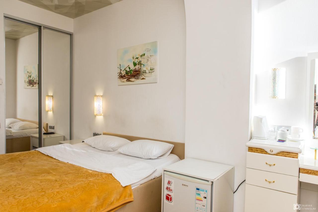 Seven Eleven Apartment Hotel In Most City Dniepropietrowsk Zewnętrze zdjęcie